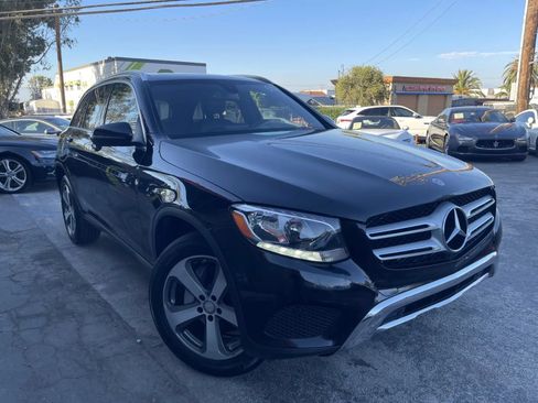 Used 2017 Mercedes-Benz GLC 300 image 3