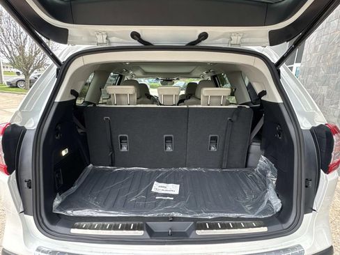 New 2026 Subaru Ascent Limited image 7