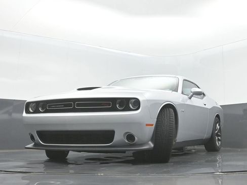 Used 2023 Dodge Challenger R/T w/ Performance Handling Group RWD image 8