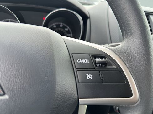 Used 2025 Mitsubishi Outlander Sport ES AWD/4WD image 19