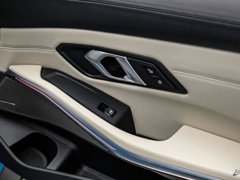 Used 2024 BMW M3 Competition AWD/4WD image 95