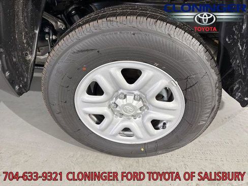 New 2026 Toyota Tundra SR image 7