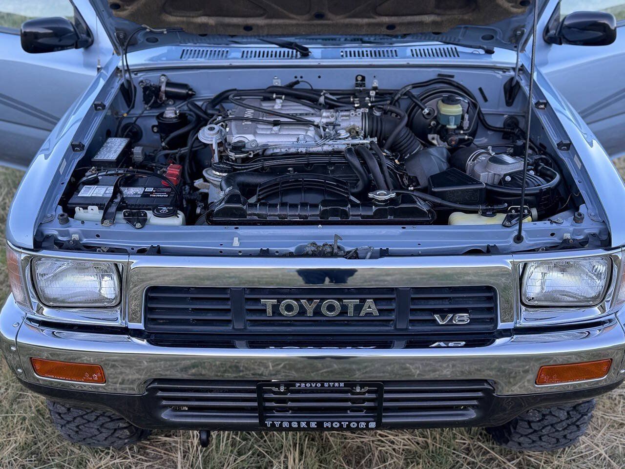 Used 1990 Toyota Pickup Deluxe AWD/4WD image 92