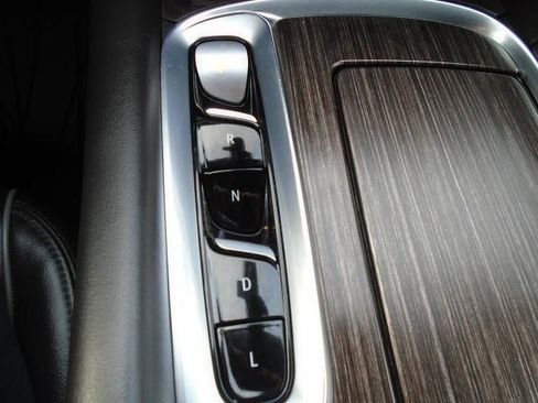 Used 2022 Buick Enclave Avenir w/ LPO, Floor Liner Package AWD/4WD image 15
