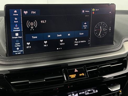 Used 2025 Acura MDX w/ Technology Package image 18