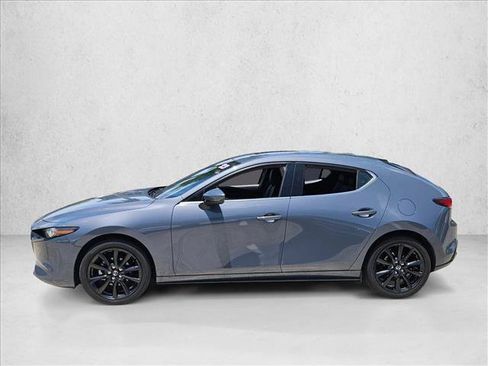 Used 2023 MAZDA MAZDA3 s FWD image 9