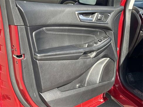 Used 2022 Ford Edge Titanium w/ Equipment Group 301A image 11