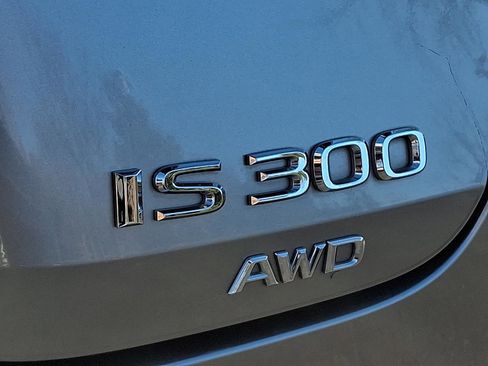 Used 2021 Lexus IS 300 AWD w/ Comfort Package image 31