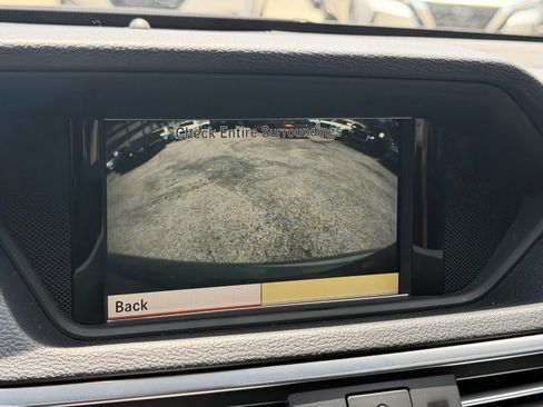 Used 2010 Mercedes-Benz E 350 4MATIC Sedan image 23