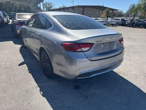 Used 2015 Chrysler 200 Limited image 3