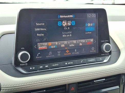 Used 2023 Nissan Rogue SV image 14