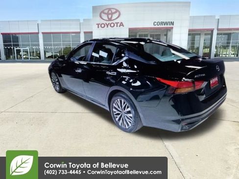 Used 2025 Nissan Altima 2.5 SV image 16