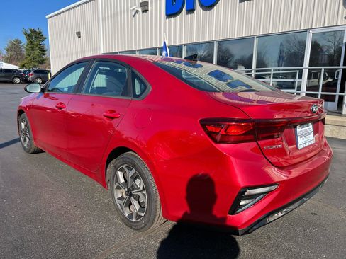 Used 2019 Kia Forte LXS FWD image 3