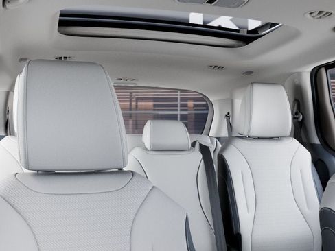 New 2026 Kia Carnival SX Prestige FWD image 27