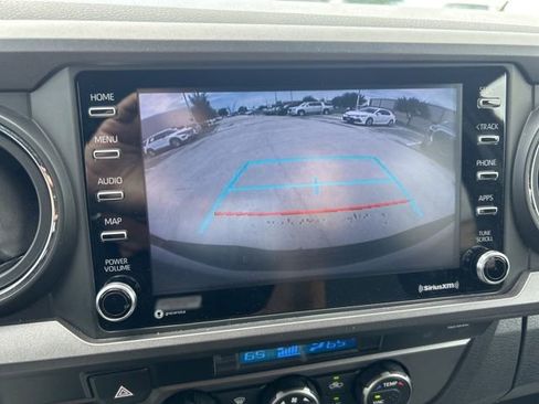 Used 2022 Toyota Tacoma TRD Sport w/ Technology Package AWD/4WD image 14