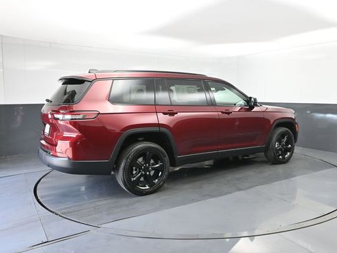 New 2025 Jeep Grand Cherokee L Altitude image 15