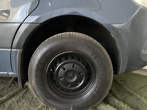 Used 2019 Mercedes-Benz Sprinter 144 image 12