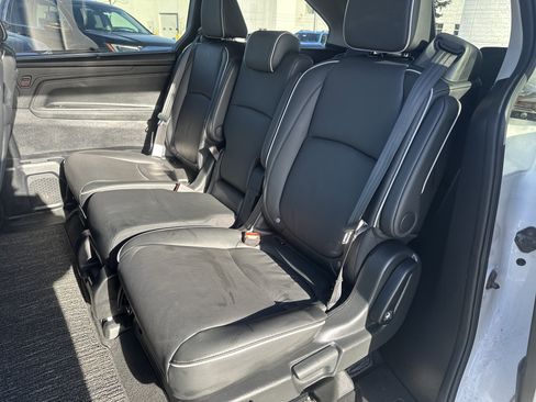 Certified 2025 Honda Odyssey Touring image 18