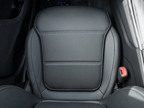 New 2026 Mercedes-Benz GLC 300 4MATIC image 32