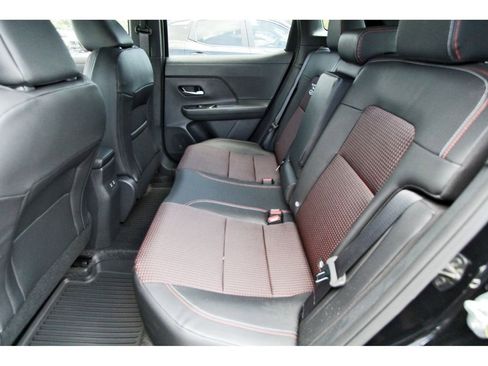 New 2026 Nissan Kicks SR image 7