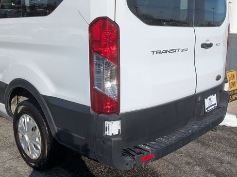 Used 2022 Ford Transit 350 XLT RWD image 4