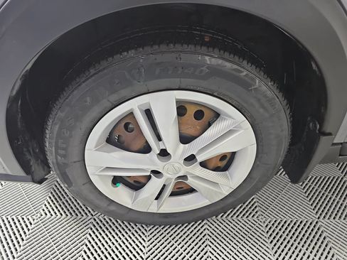 Certified 2023 Nissan Kicks S FWD image 10