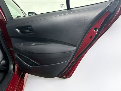 Used 2025 Toyota Corolla LE image 29