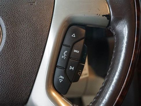 Used 2011 GMC Yukon Denali image 18