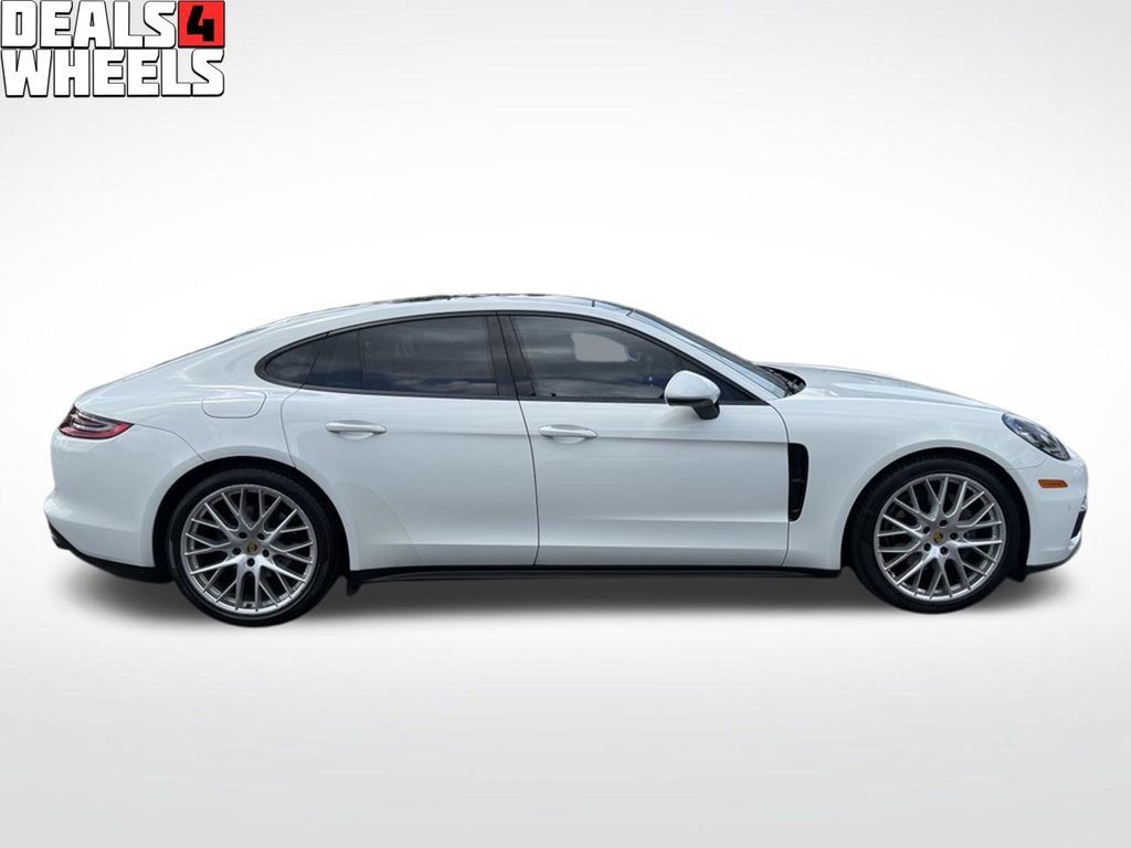 Used 2018 Porsche Panamera RWD image 7
