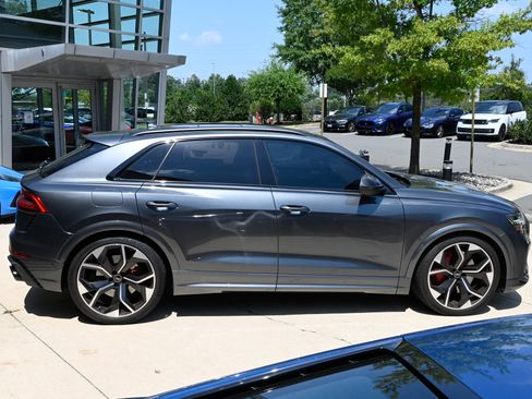 Used 2024 Audi RS Q8 AWD/4WD image 4