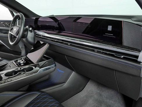 Certified 2025 Cadillac Escalade IQ Sport 1 AWD/4WD image 24
