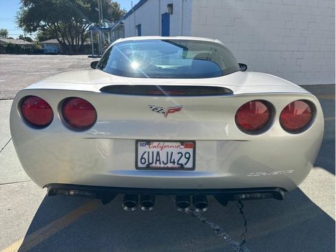 Used 2007 Chevrolet Corvette Z06 w/ Preferred Equipment Group RWD image 9