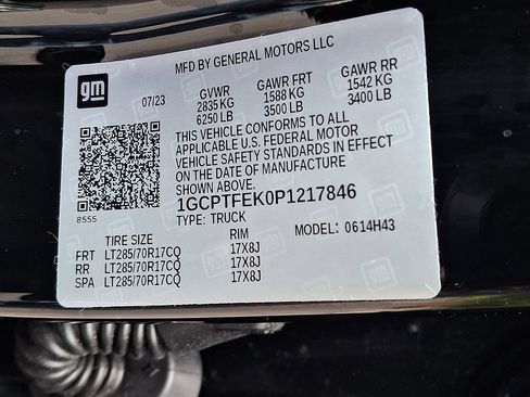 Used 2023 Chevrolet Colorado ZR2 w/ ZR2 Convenience Package III AWD/4WD image 29