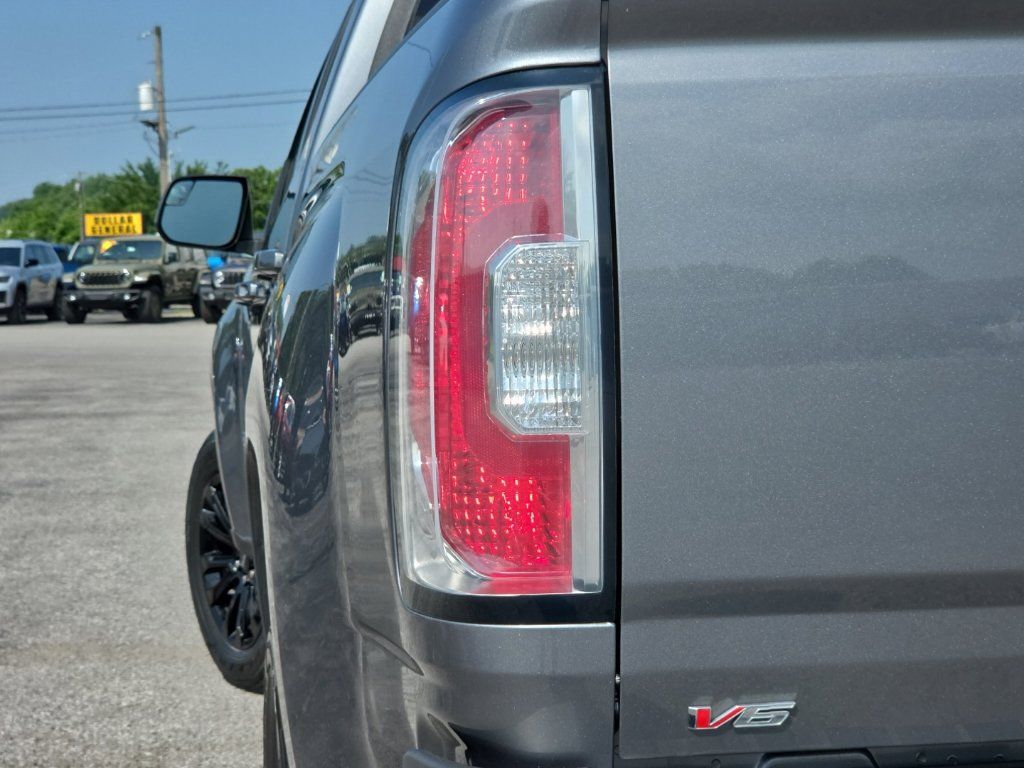Used 2022 GMC Canyon Elevation w/ Trailering Package RWD image 12