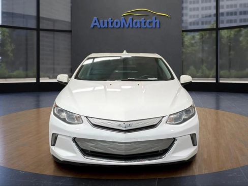 Used 2017 Chevrolet Volt LT FWD image 2