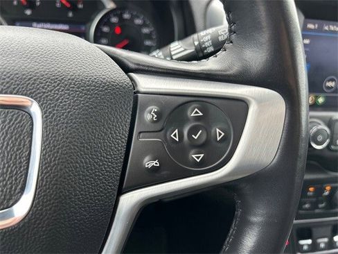 Used 2021 GMC Terrain SLT image 23