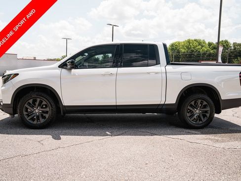Used 2023 Honda Ridgeline Sport image 4