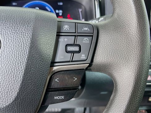 Used 2025 Toyota Camry LE FWD image 17