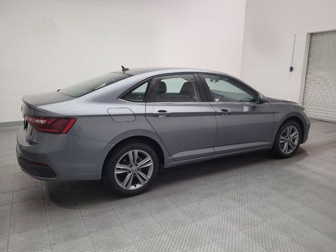 Used 2024 Volkswagen Jetta SE FWD image 10
