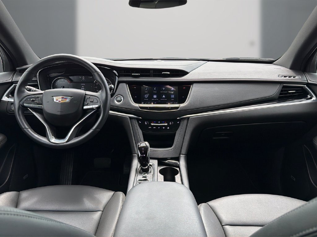 Certified 2024 Cadillac XT6 Luxury w/ LPO, Floor Liner Package FWD image 17