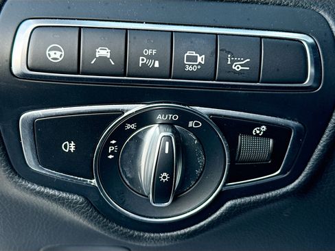 Used 2018 Mercedes-Benz GLC 350e 4MATIC image 35