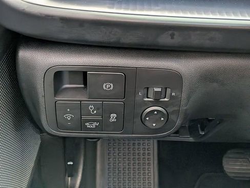 Used 2025 Hyundai Ioniq 6 SEL image 18