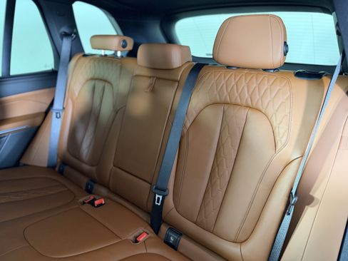 Certified 2025 BMW X5 xDrive40i image 17
