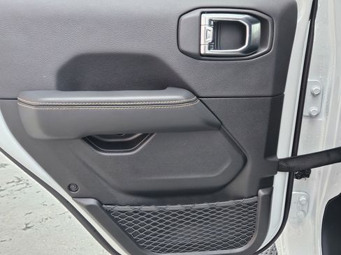 New 2026 Jeep Wrangler Sahara image 21