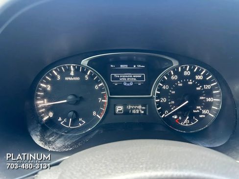Used 2015 Nissan Pathfinder SV w/ Cargo Package AWD/4WD image 9