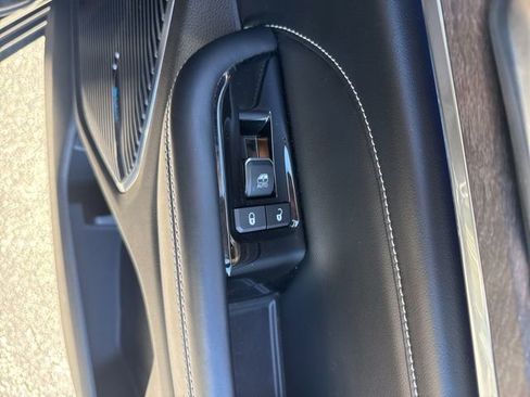 Used 2022 Jeep Grand Cherokee L Overland w/ Luxury Tech Group IV image 49