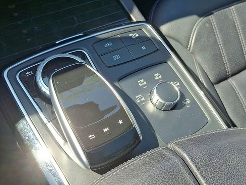 Used 2019 Mercedes-Benz GLS 450 4MATIC image 27