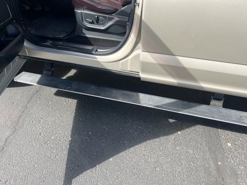 Used 2017 Ford F150 Platinum w/ Equipment Group 701A Luxury image 13