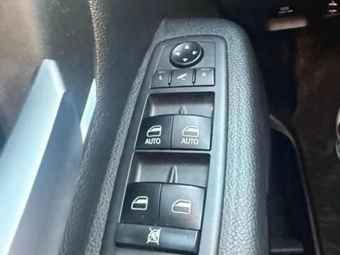 Used 2019 RAM 1500 Big Horn image 17