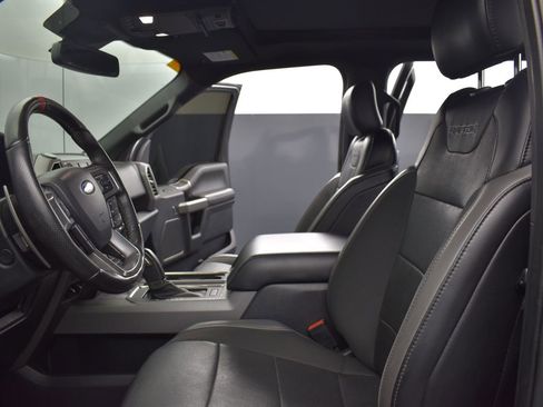 Used 2019 Ford F150 Raptor w/ Equipment Group 802A Luxury image 9